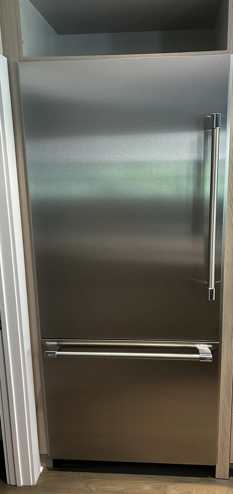 Built-in refrigerator from the owner’s work archive